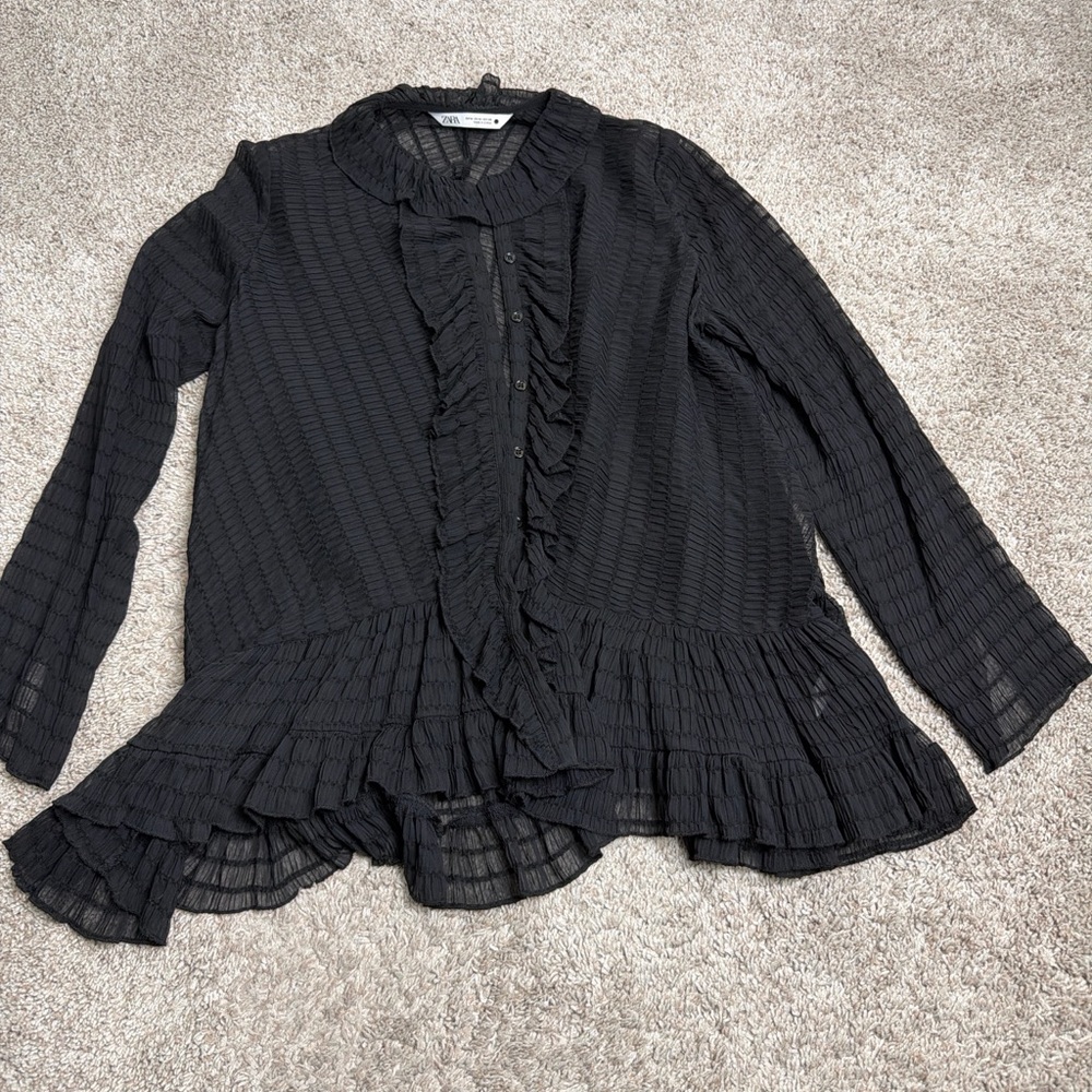 Vintage Zara Women’s Black‎ Sheer Blouse with Ruffled Hem. NWOT. Size Medium